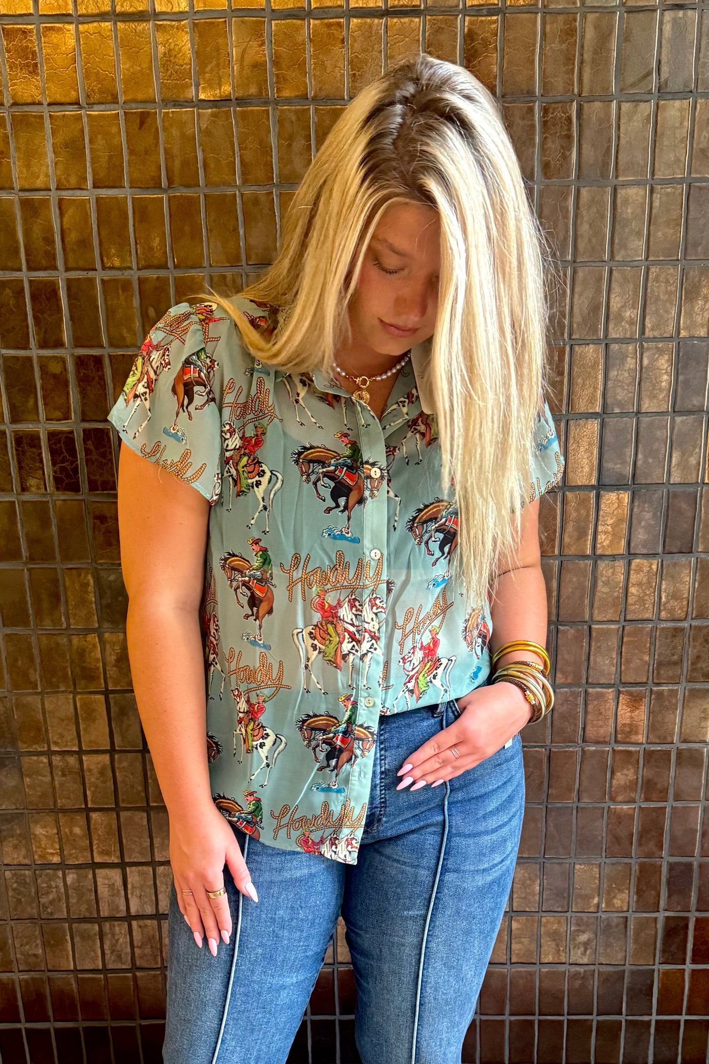 Howdy Flutter Sleeve Blouse