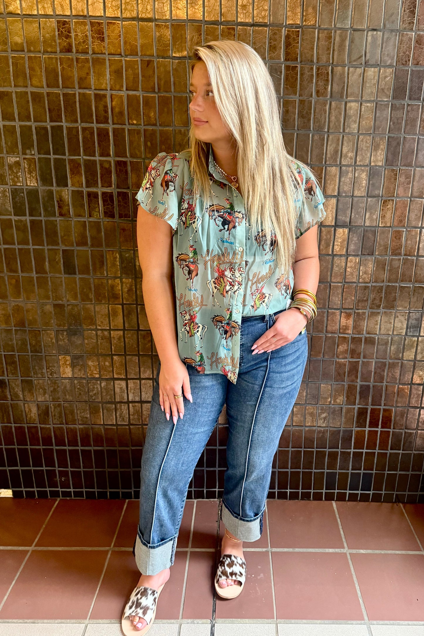 Howdy Flutter Sleeve Blouse