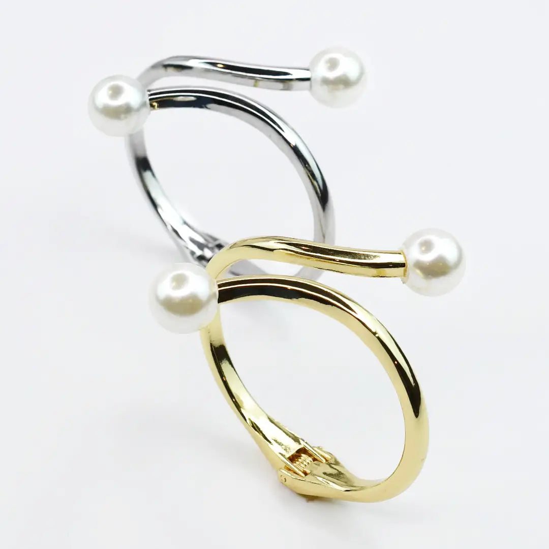 Kind of a Moment Double Pearl Bangle