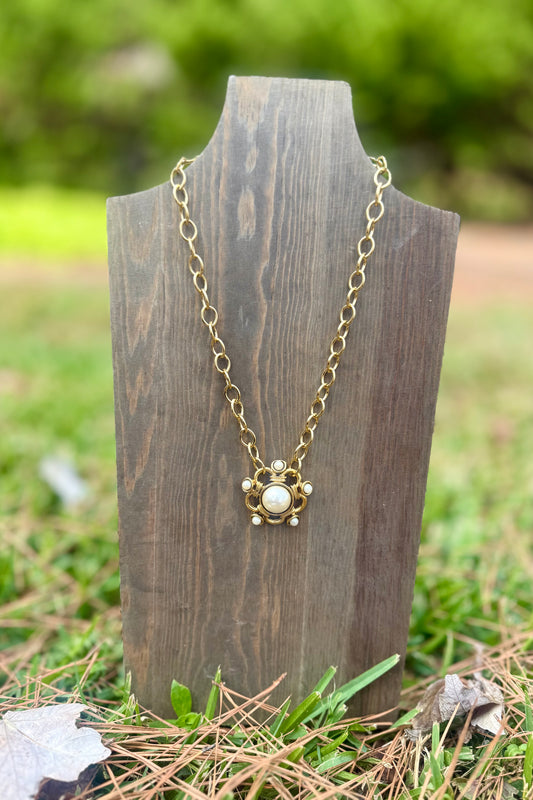 Pearl Star Pendant by Yochi