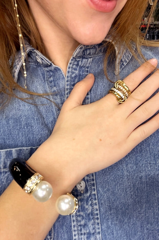 Fun Colored Pearl Pearl Cuff