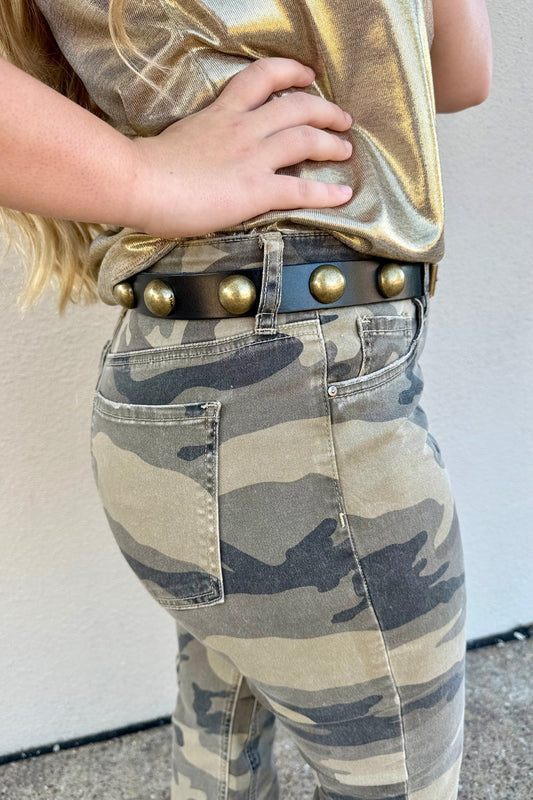 Kelsey High Rise Ankle Flair by Kut in Olive Camo