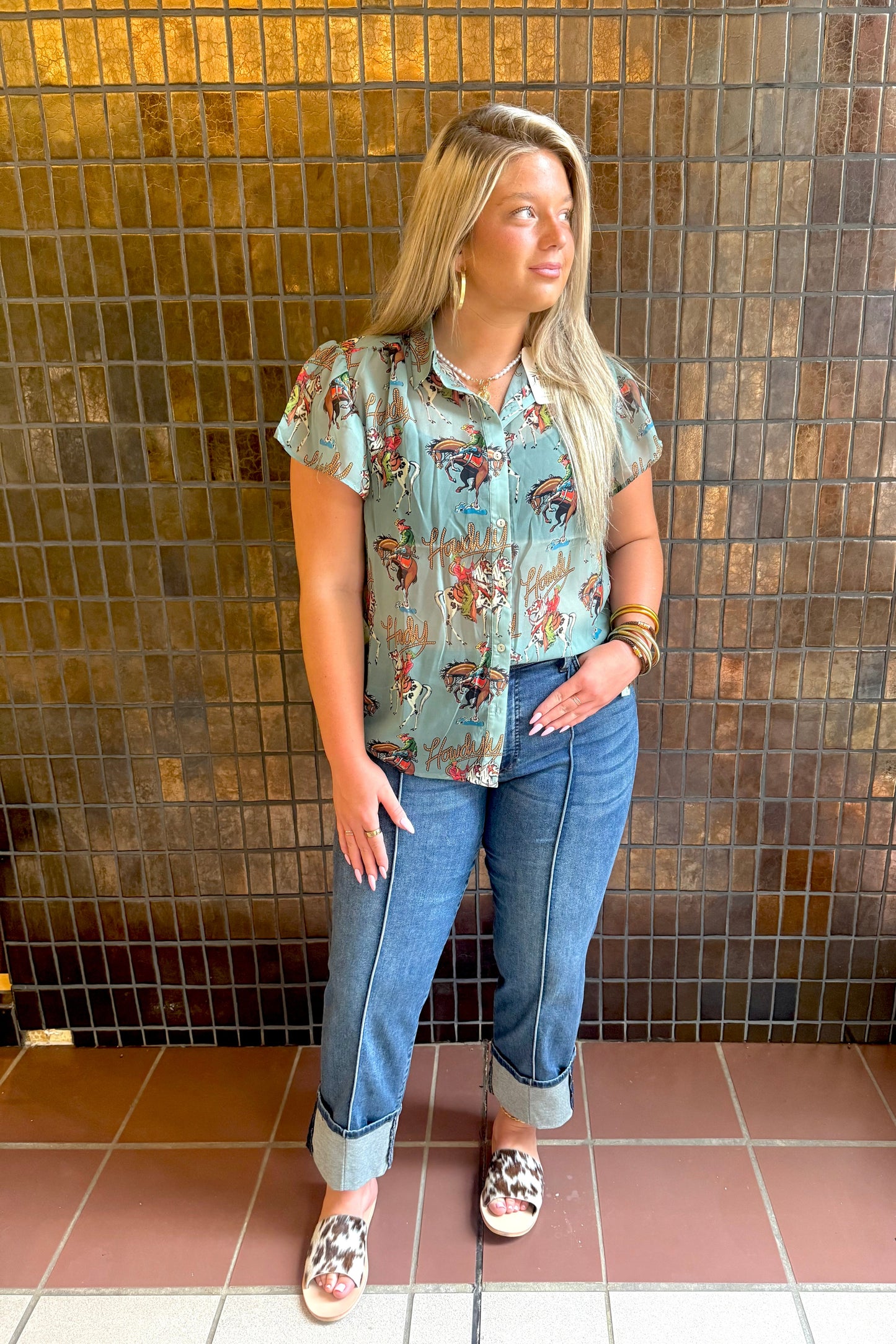 Howdy Flutter Sleeve Blouse