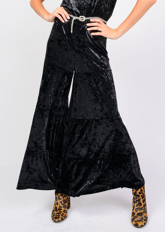 Ivy Jane Tiered Velvet Pant in Black