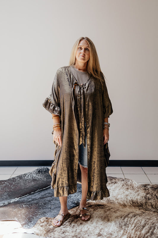 Silver Metal Lilith Ruffle Cape