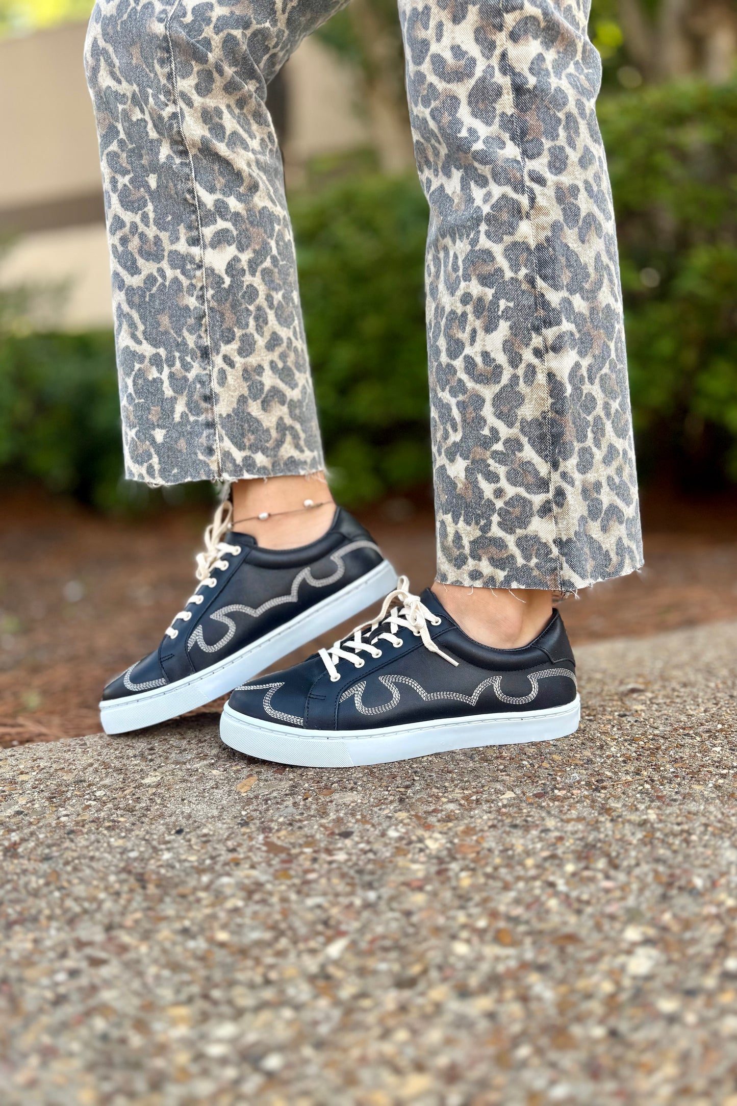 Agave Sky ~ Skye Black Sneaker