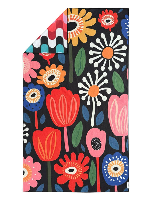 Mobi Pool Towel: Reversible: No