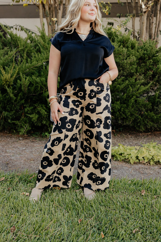 Black Short Cuffed Huxley